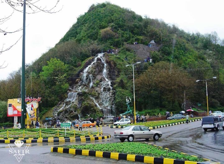 بازار ملک در لاهیجان